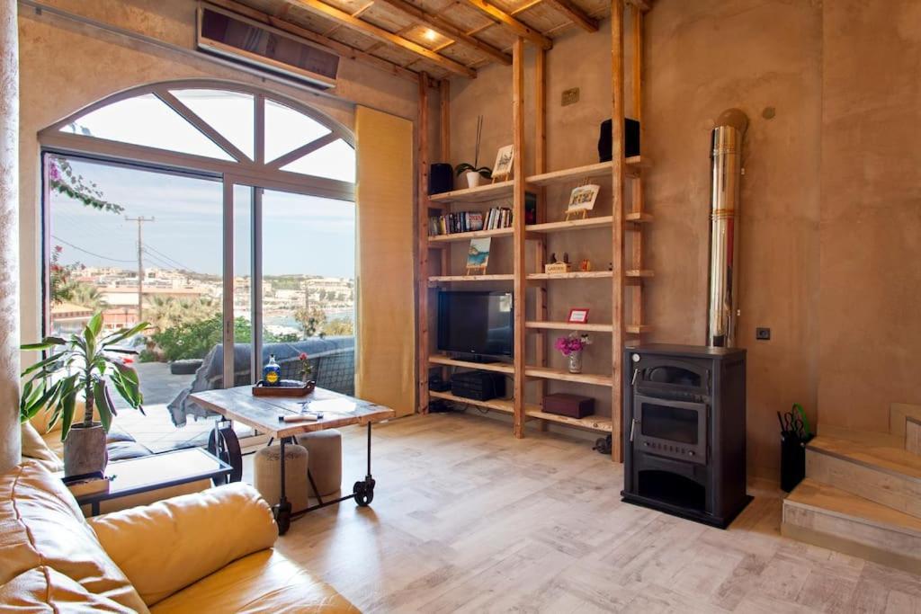 Lenico Beachfront Suites Agia Pelagia  Exterior foto